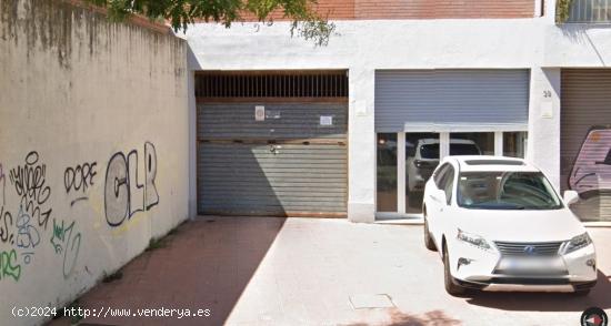 AMPLIA Plaza de parquing en venta - EIXAMPLE PARETS - BARCELONA