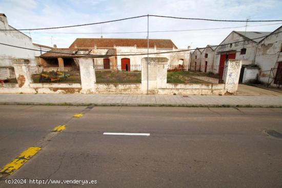 ¡OPORTUNIDAD! 5.270m de terreno urbano en Montijo - BADAJOZ