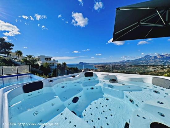 NUEVA VILLA DE LUJO EN ALTEA HILLS CON VISTAS AL MAR - ALICANTE