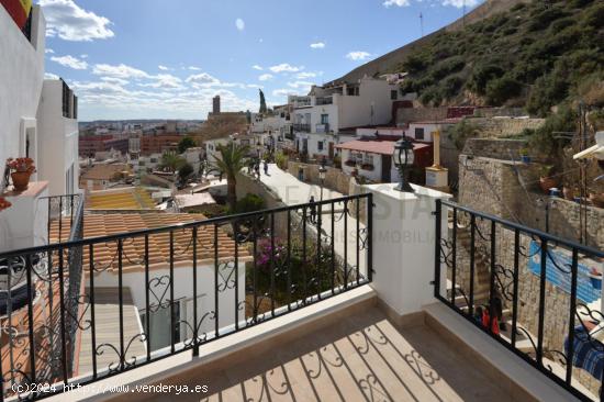  Encantador adosado de ensueño en el histórico Barrio Santa Cruz de Alicante - ALICANTE 