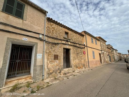 Casa de Pueblo a reformar en Maria de la Salut - BALEARES