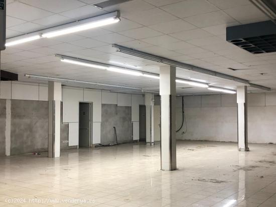  LOCAL COMERCIAL de 575 M2 EN EL CENTRO DE CORNELLA - BARCELONA 