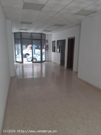  Local comercial en zona privilegiada de Benetússer - VALENCIA 