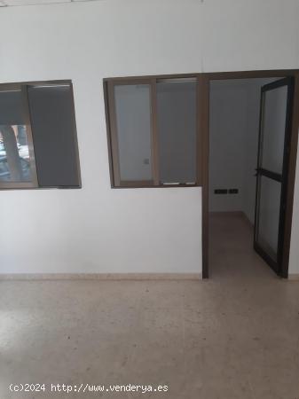 Local comercial en zona privilegiada de Benetússer - VALENCIA