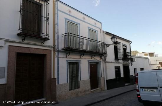  Adosado de dos plantas en Aguilar de la Frontera (Córdoba) - CORDOBA 