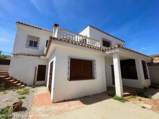  CASA EN VENTA EN EL PINAR DE CHIPIONA - CADIZ 