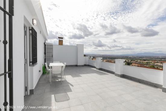 ÁTICO CON VISTAS EN BARRIO DE MONACHIL - GRANADA