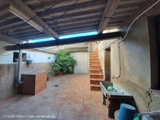 Casa en el Casar de Cáceres con patio de 30m - CACERES