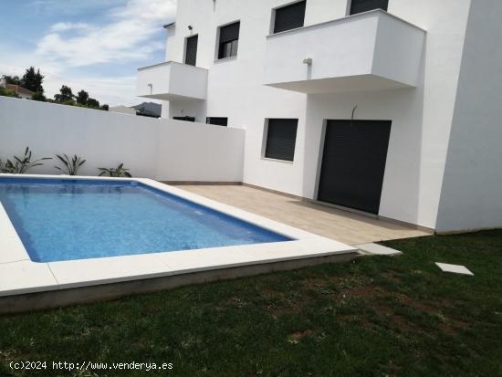  Fastastica casa de estilo moderna con piscina para alquiler de larga temporada - MALAGA 