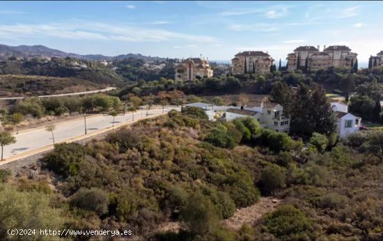 2114 m2 Parcela en Elviria, MARBELLA: Diseña y Construye tu Propio Chalet. - MALAGA