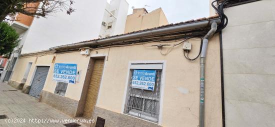  SE VENDE CASA DE PLANTA BAJA EN PETRER ZONA AVDA DE MADRID - ALICANTE 