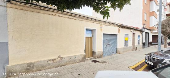 SE VENDE CASA DE PLANTA BAJA EN PETRER ZONA AVDA DE MADRID - ALICANTE