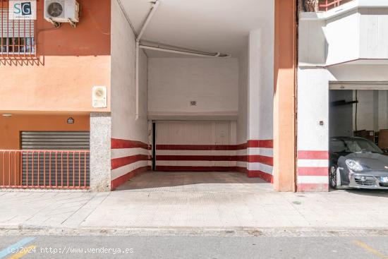  PLAZA DE GARAJE DOBLE EN ZONA CALETA-PAJARITOS - GRANADA 