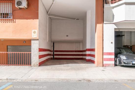  PLAZA DE GARAJE DOBLE EN ZONA CALETA-PAJARITOS - GRANADA 