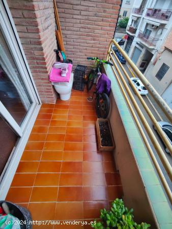 SE VENDE PISO CON PARQUING EN EL POBLE NOU DE VILAFRANCA DEL PENEDÈS - BARCELONA