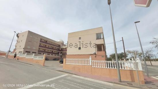  SE VENDE BONITO APARTAMENTO EN MIL PALMERAS - ALICANTE 