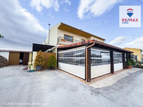  CASA CON OPCION A NEGOCIO O SEGUNDA VIVIENDA - GRANADA 