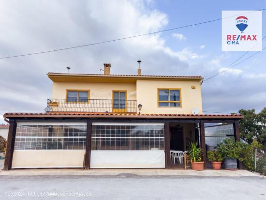 CASA CON OPCION A NEGOCIO O SEGUNDA VIVIENDA - GRANADA