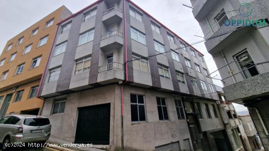  PISO DE 100 M2 PARA REFORMAR EN CORME - A CORUÑA 