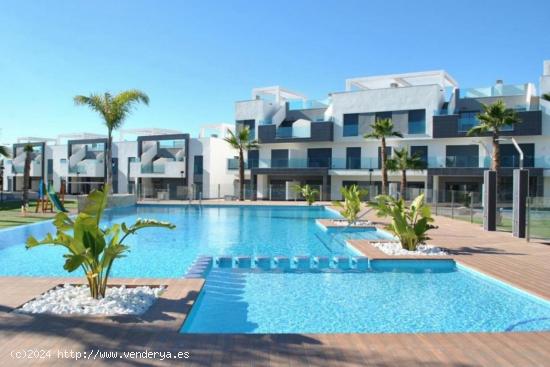  Apartamento de 3 dormitorios en   Oasis Beach , Guardamar del Segura - ALICANTE 