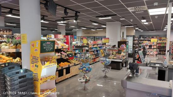  SE TRASPASA SUPERMERCADO EN FUNCIONAMIENTO TOTALMENTE EQUIPA - BALEARES 