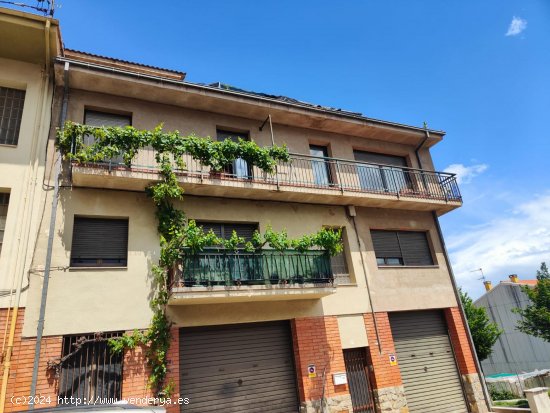  Unifamiliar adosada en venta  en Olot - Girona 