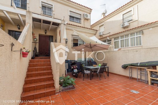  Chalet adosado de 195 m² Calle Copenhague 9, bj, 29580 Cártama (Málaga) 