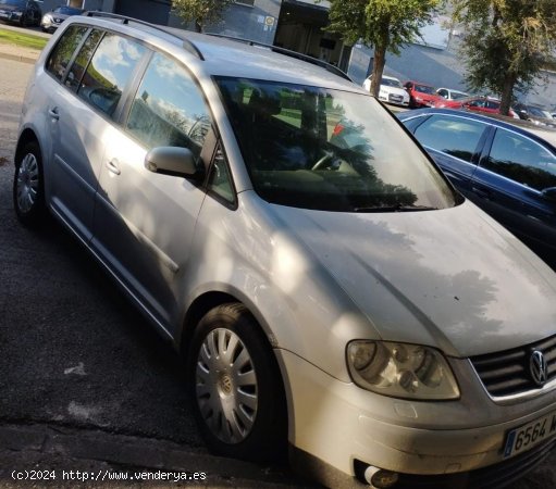  Volkswagen Touran 1.6 - Cornellà 