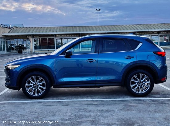 Mazda CX-5 2.0 G 165cv EVOLUTION con CÁMARA 360º, HEAD UP DISPLAY... - El Prat de Llobregat