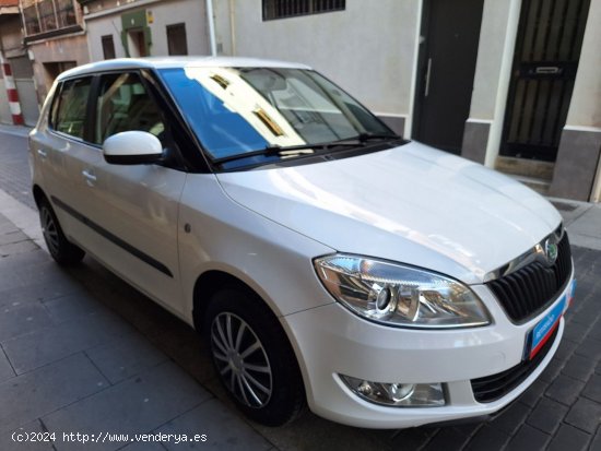 Skoda Fabia 1.2 SPIRIT ETIE. MEDIOAMBIENTAL VERDE C GASOLINA 52.000 KM - Barcelona