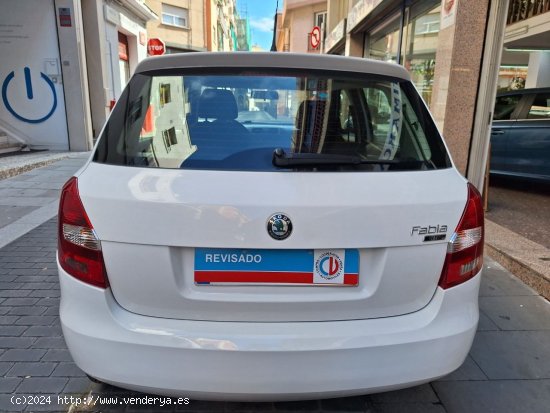 Skoda Fabia 1.2 SPIRIT ETIE. MEDIOAMBIENTAL VERDE C GASOLINA 52.000 KM - Barcelona