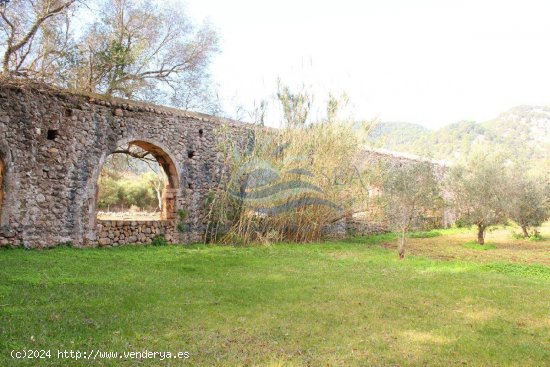 Espectacular villa con acueducto romano