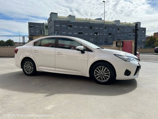 Toyota Avensis 1.6 115D BUSINESS ADVANCE - Parla