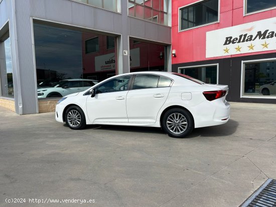 Toyota Avensis 1.6 115D BUSINESS ADVANCE - Parla