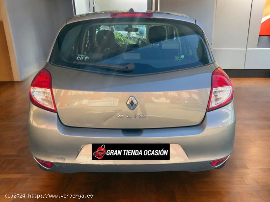 Renault Clio Style 1.2 16v 75cv 5p. eco2 - Alcalá de Henares