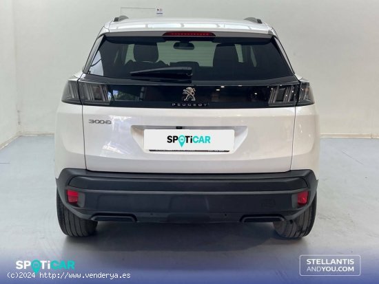 Peugeot 3008  1.2 PureTech 96KW S&S Style - Sevilla