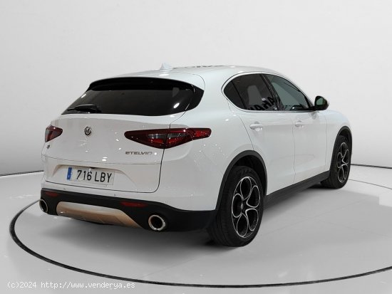 Alfa Romeo Stelvio Executive 4WD - Madrid