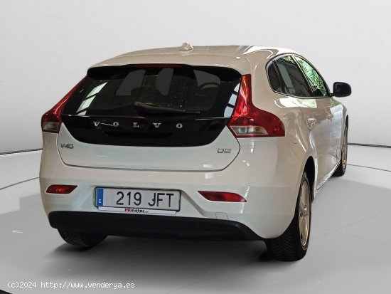 Volvo V40 Kinetic - Pamplona