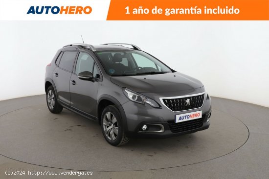 Peugeot 2008 1.2 PureTech Signature - 