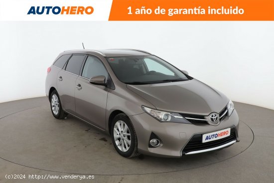 Toyota Auris 2.0 D4D Advance Touring Sports - 