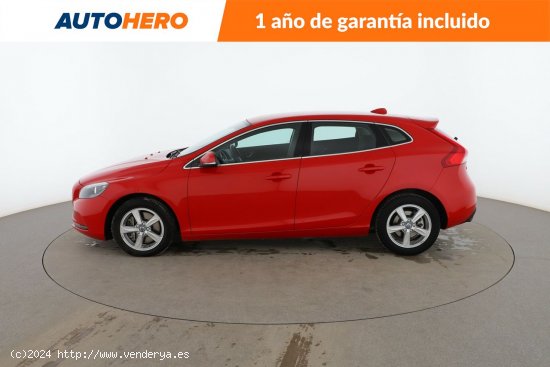 Volvo V40 2.0 D3 Momentum - 