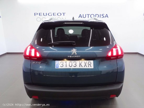 Peugeot 2008   1.2 PureTech 60KW (82CV) Signature - València