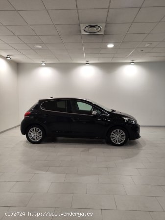 Peugeot 208 5P ALLURE 1.2L PureTech 60KW (82CV) - Lleida