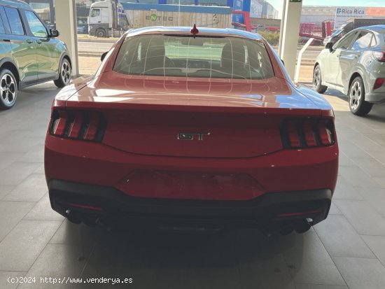 Ford Mustang 5.0 Ti-VCT V8 331KW Mustang GT AT(Conv.) - 