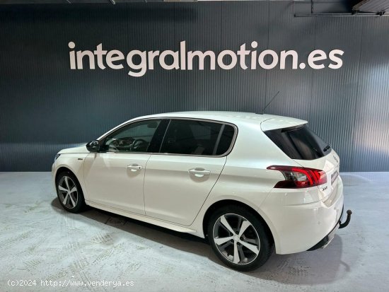 Peugeot 308 5P GT Line BlueHDi 130 S&S EAT8 - 