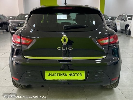 Renault Clio Limited Energy TCE 90CV de 2019 con 70.000 Km por 13.300 EUR. en Malaga