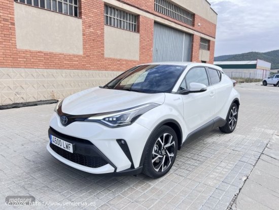 Toyota C-HR 1.8 140H Advance de 2022 con 43.000 Km por 23.400 EUR. en Barcelona