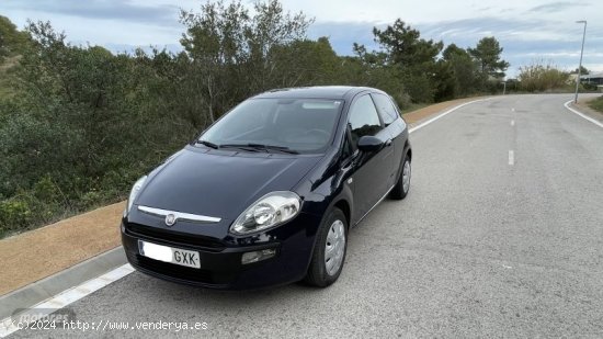  Fiat Grande punto FIAT GRANDE PUNTO EVO SPORT de 2010 con 157.000 Km por 4.250 EUR. en Girona 