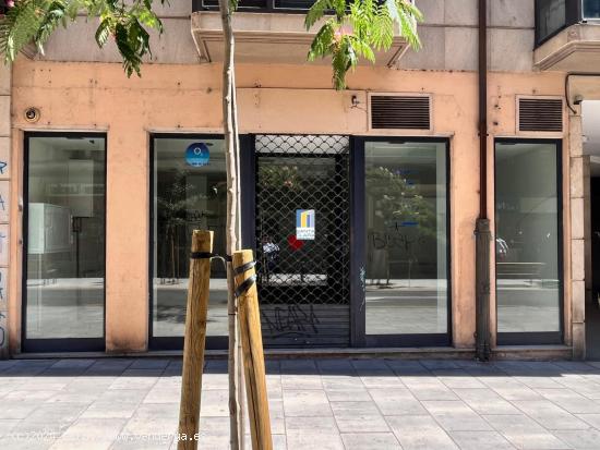  LOCAL COMERCIAL EN ALQUILER CON ASEO, OFICINA Y ARCHIVO EN ZONA CENTRO, ZAMORA. - ZAMORA 