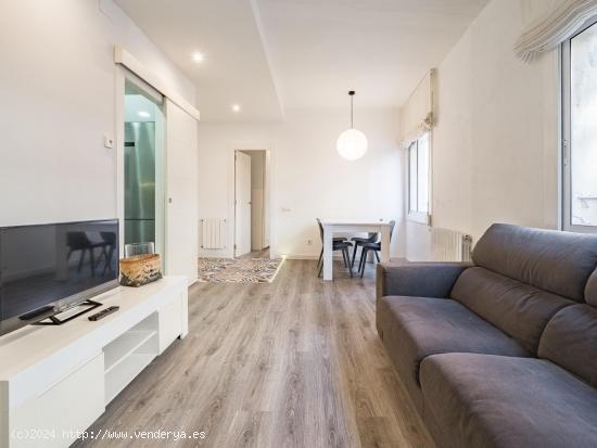  ENCANTADOR APARTAMENTO EN SANS - BARCELONA 